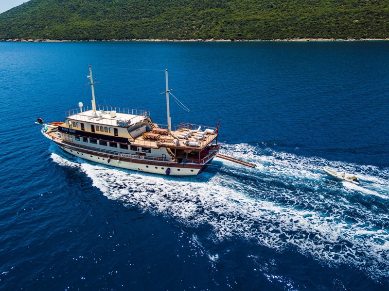 LOVEBOAT (LUXER OVERSİZE)